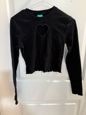 Y2K Black Long Sleeve Crop Top Heart Cutout Ruffle Hem Fitted Going Out Top